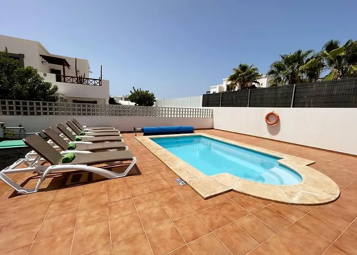 Eslanzarote Varadero, Heated Pool וילה פלאיה בלנקה